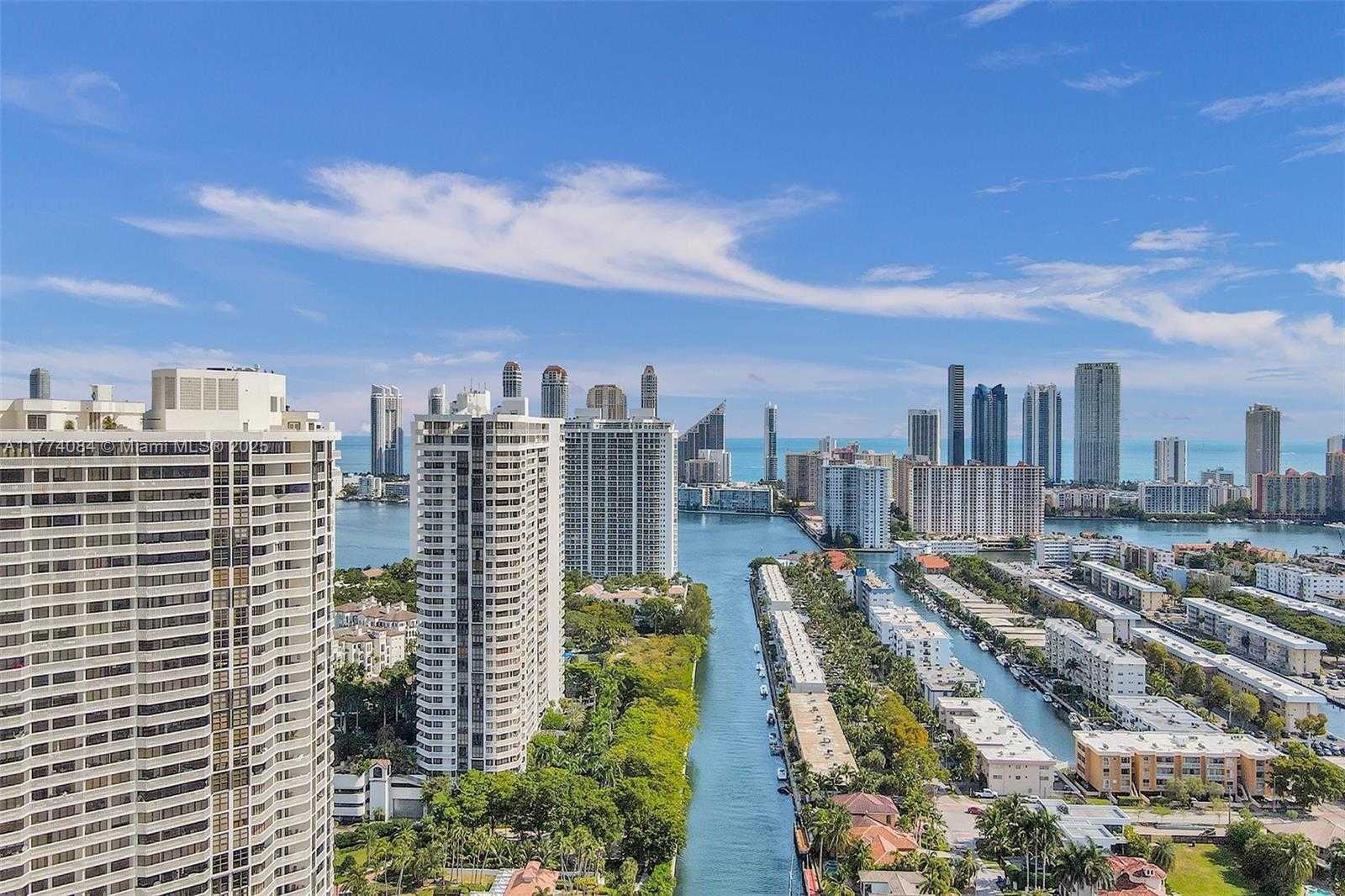 Small Image of 2000 ISLAND BLVD #503, Aventura Number 4