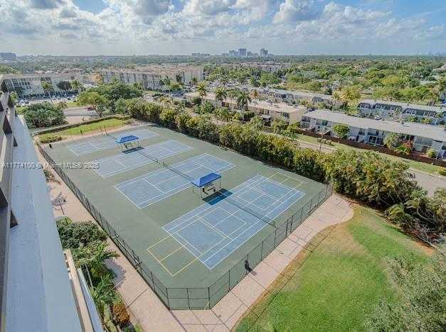 Small Image of 2500 PARKVIEW DR #1111, Hallandale Beach Number 20