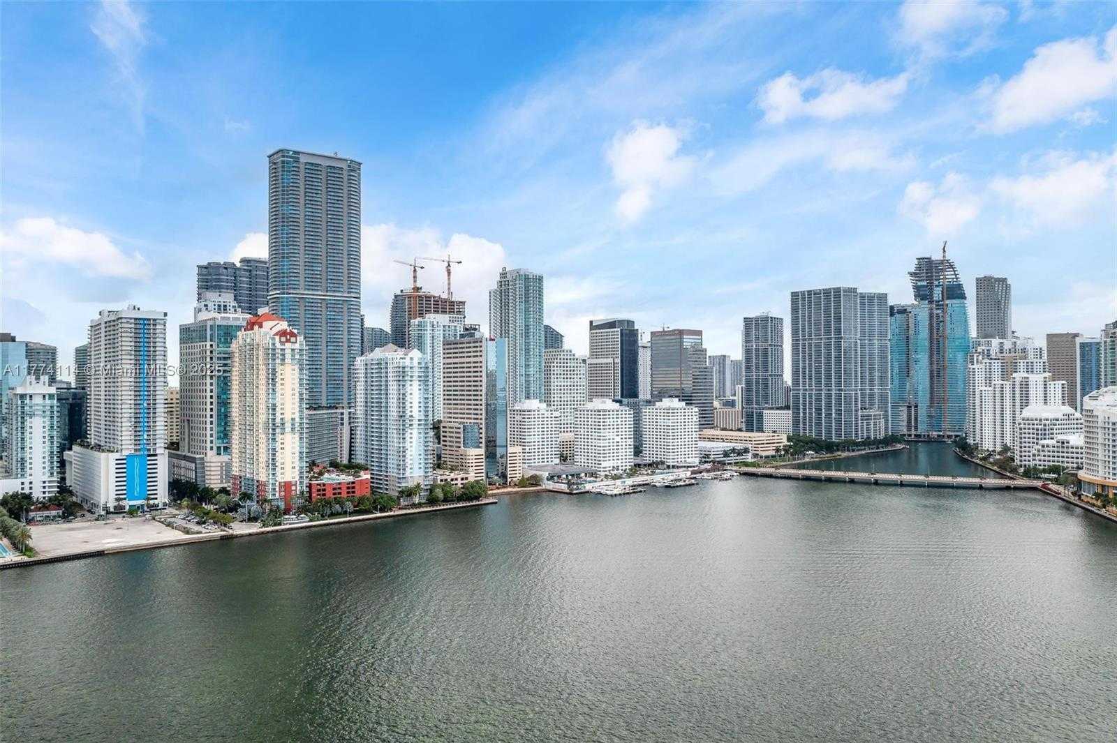 Small Image of 1155 BRICKELL BAY DR #3105, Miami Number 32