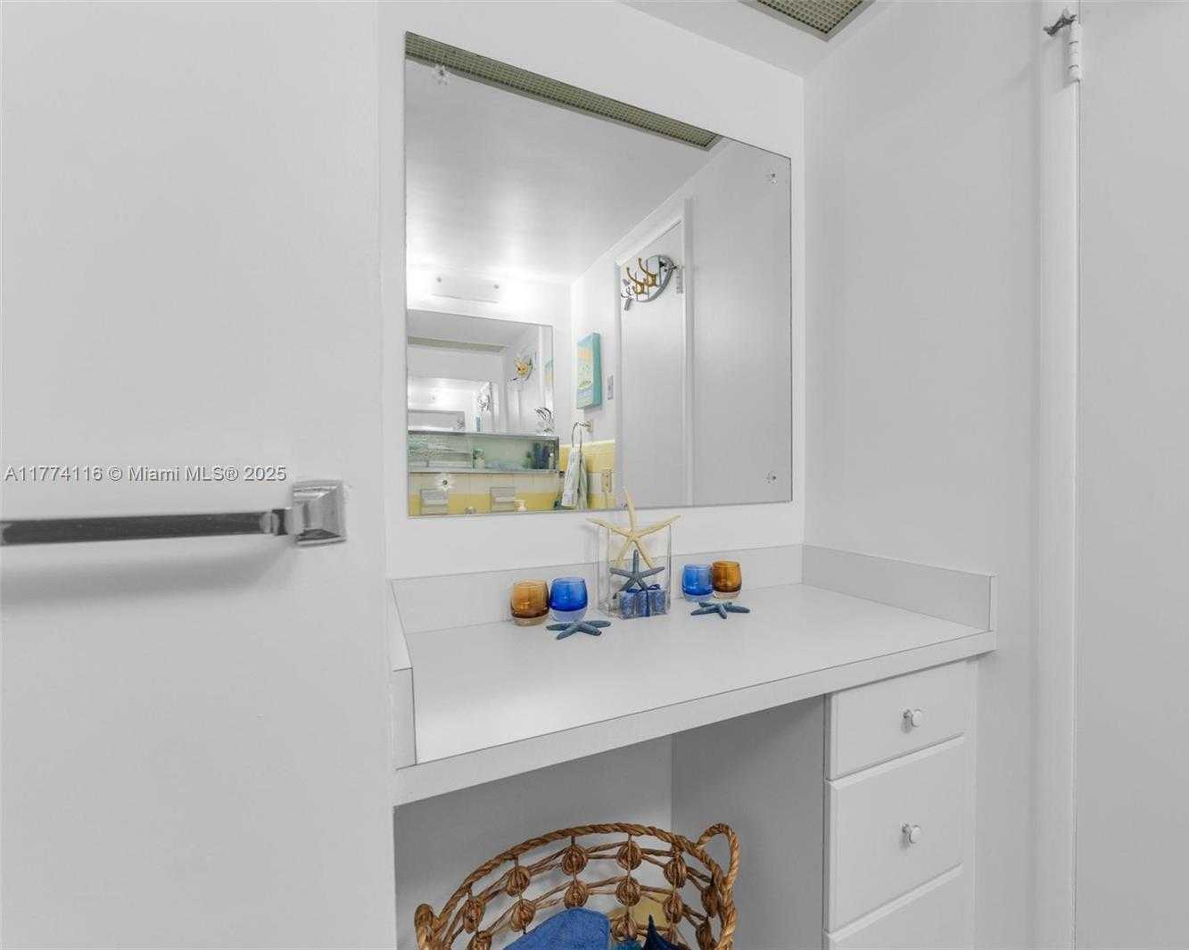 Small Image of 3701 TYLER ST #104, Hollywood Number 14