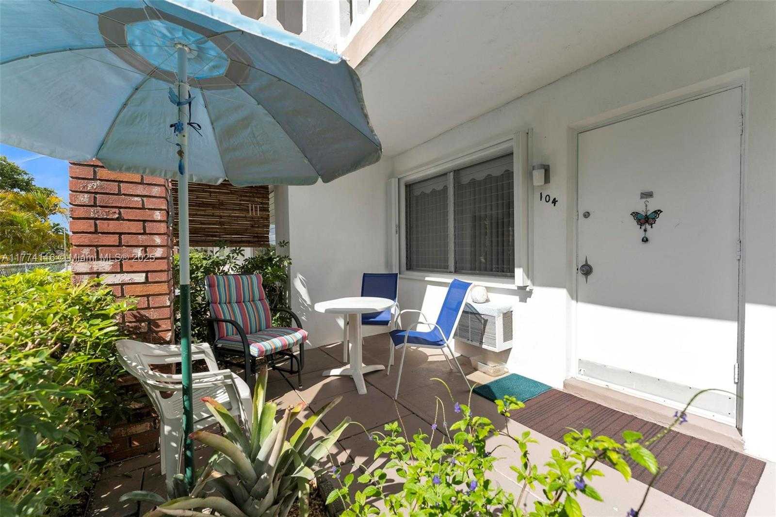 Small Image of 3701 TYLER ST #104, Hollywood Number 17