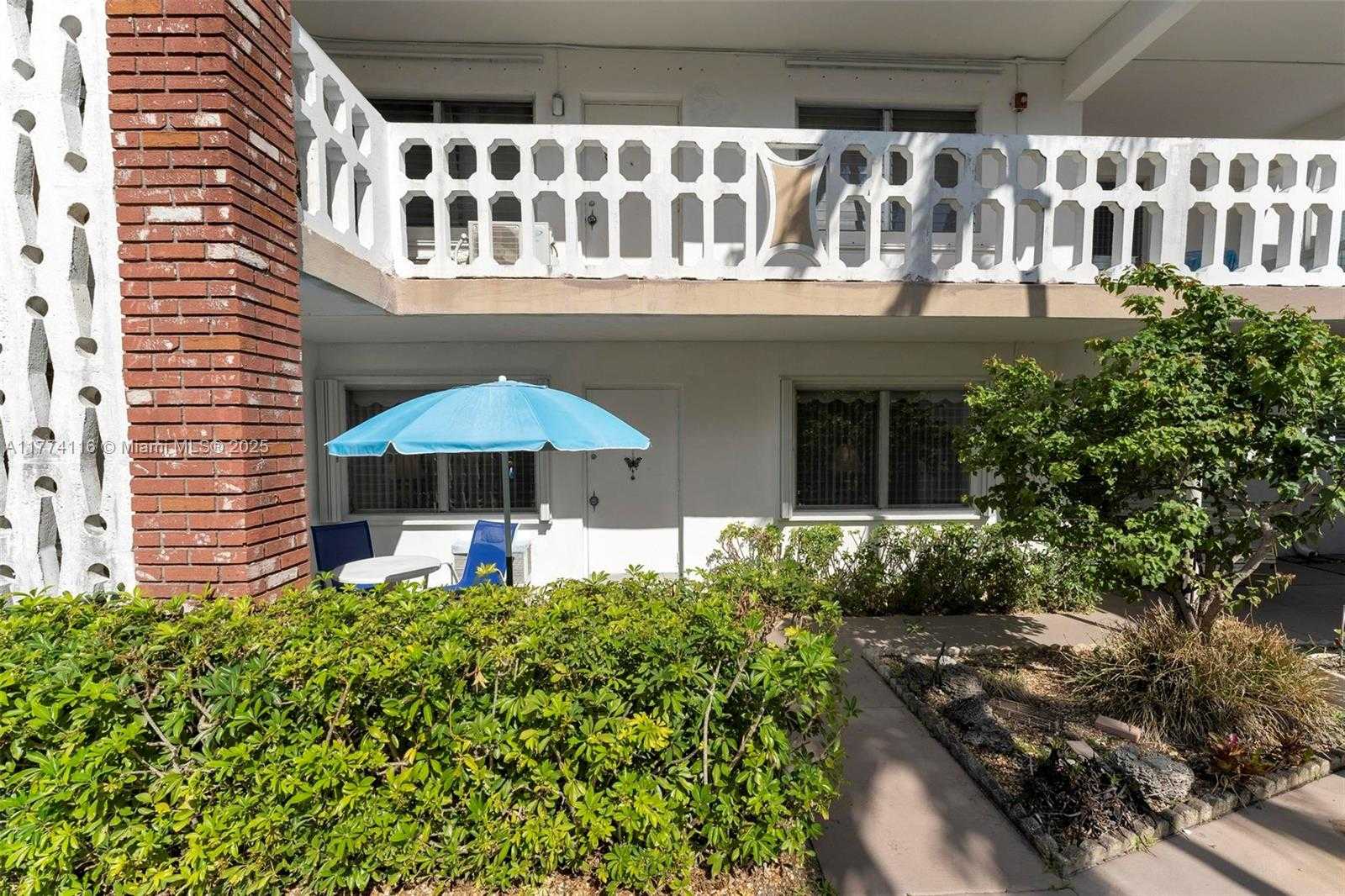 Small Image of 3701 TYLER ST #104, Hollywood Number 18