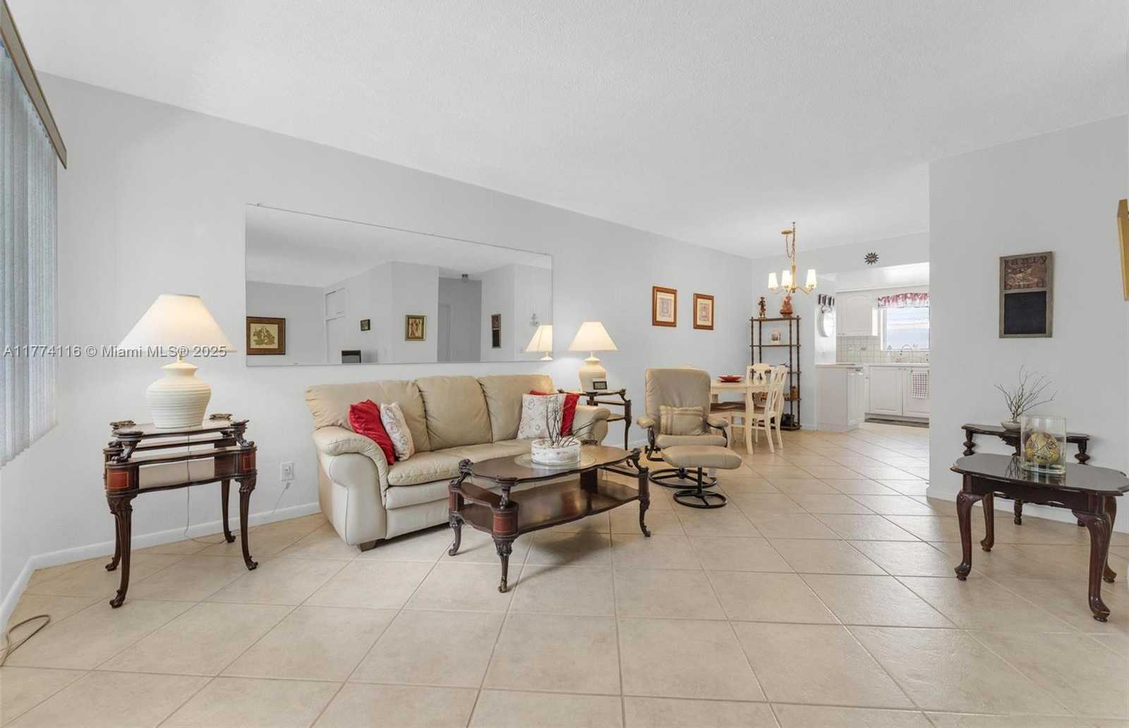 Small Image of 3701 TYLER ST #104, Hollywood Number 6