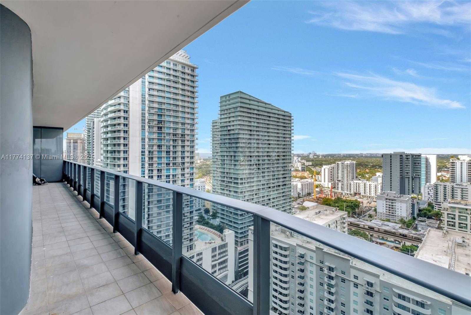 Small Image of 1000 BRICKELL PLZ #2812, Miami Number 25
