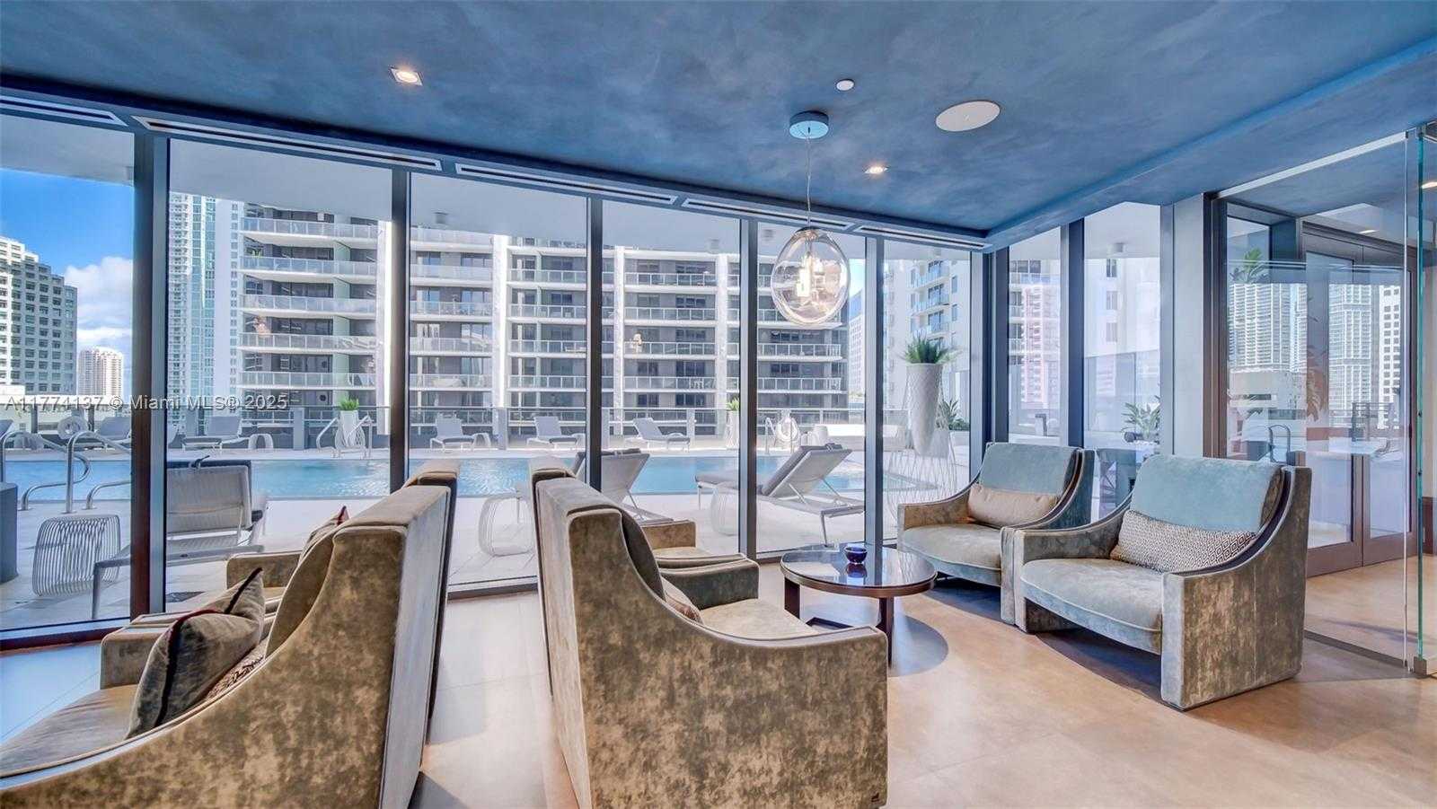 Small Image of 1000 BRICKELL PLZ #2812, Miami Number 44