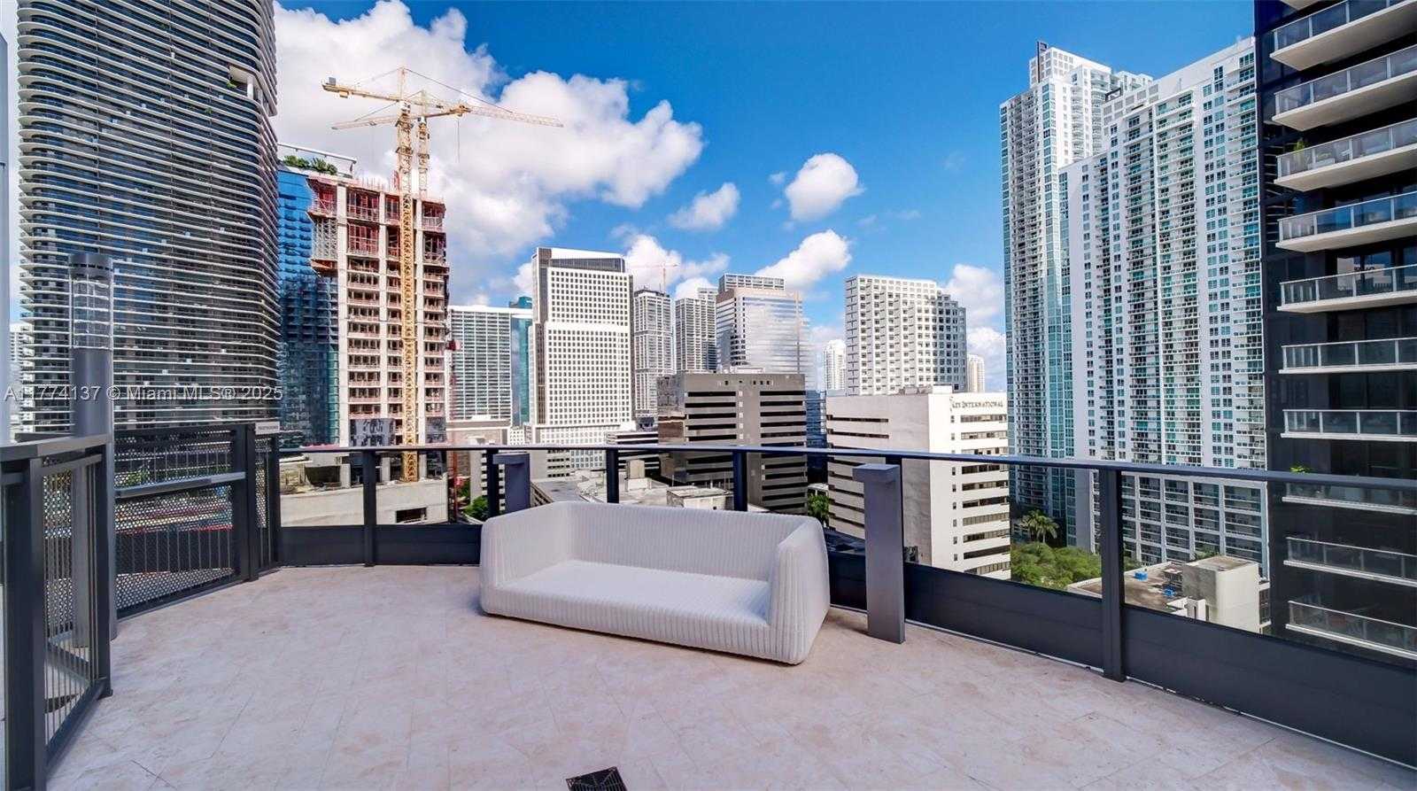Small Image of 1000 BRICKELL PLZ #2812, Miami Number 53