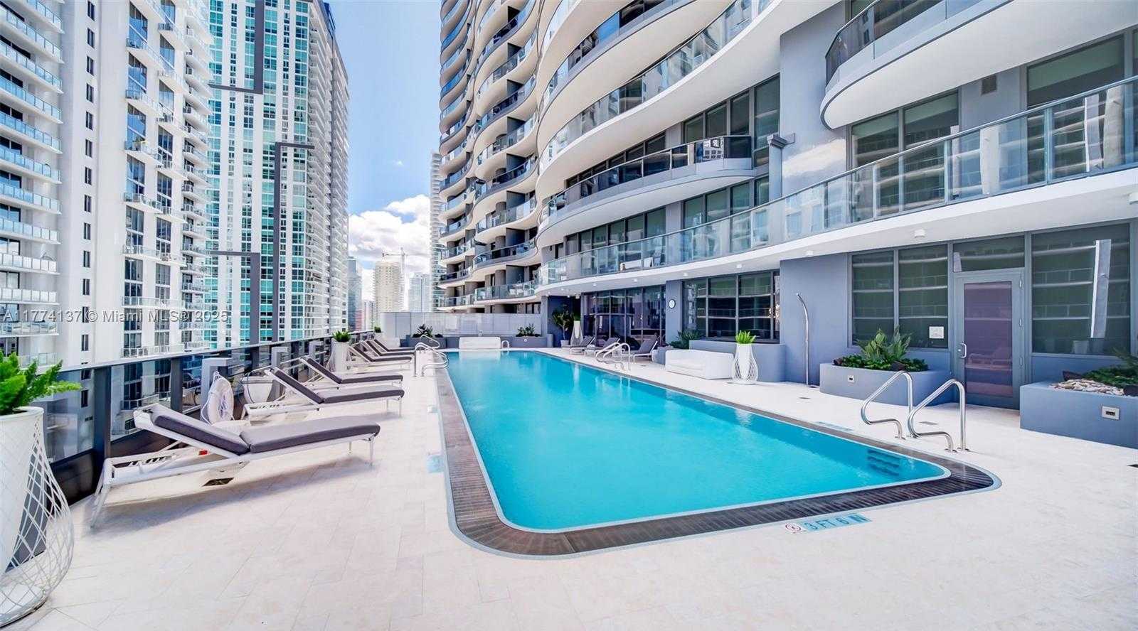 Small Image of 1000 BRICKELL PLZ #2812, Miami Number 55