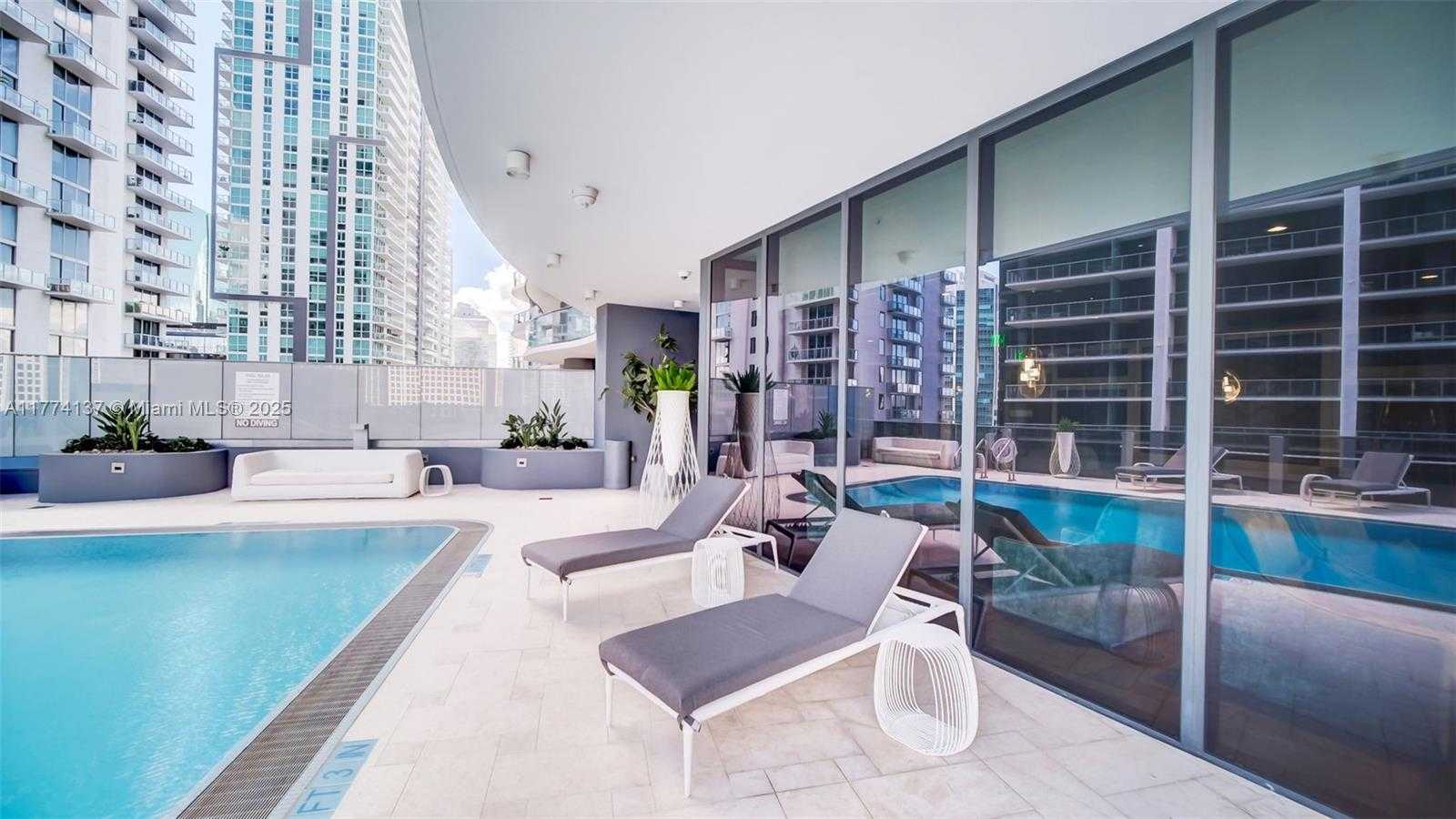 Small Image of 1000 BRICKELL PLZ #2812, Miami Number 58