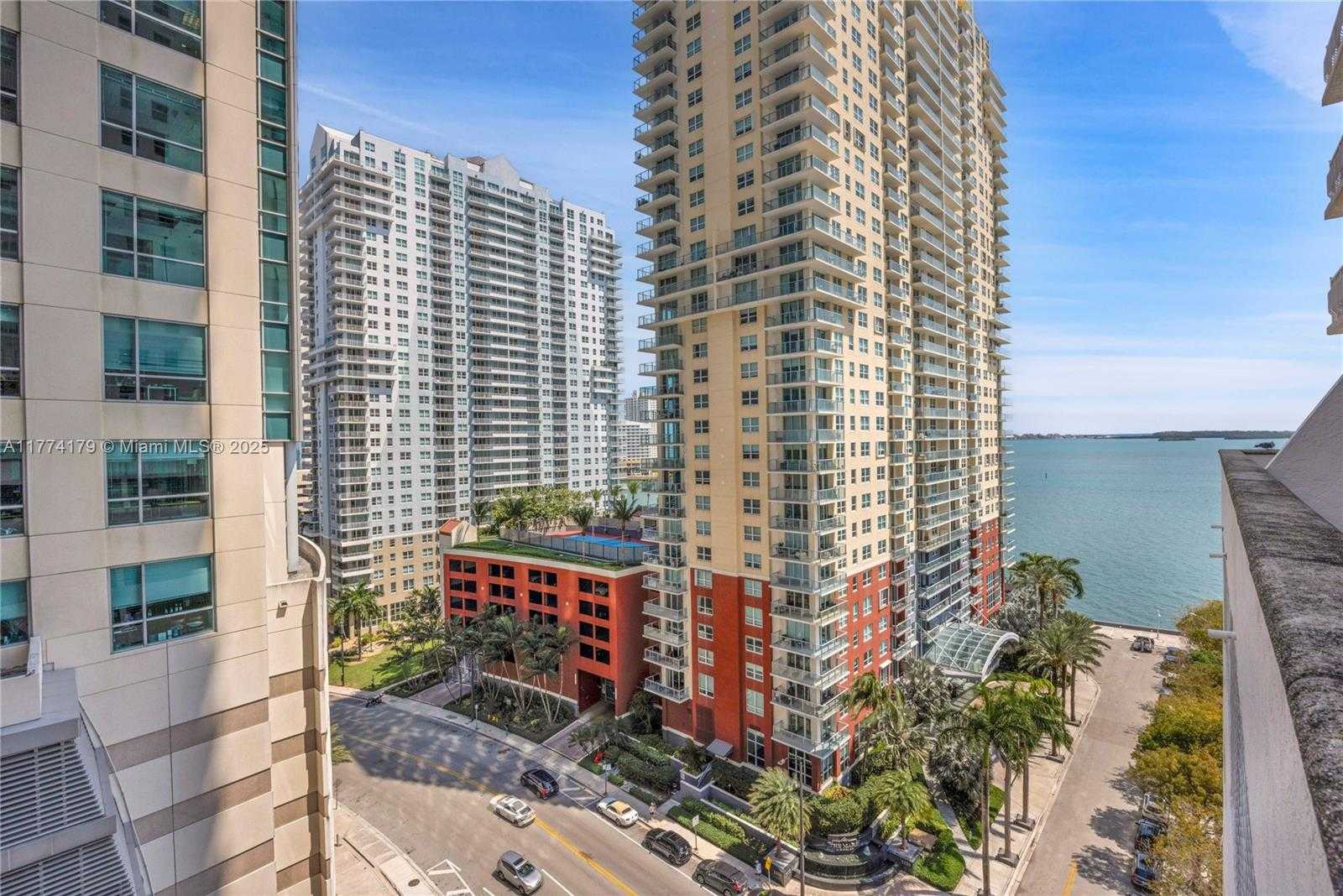 Small Image of 1200 BRICKELL BAY DR #1406, Miami Number 15