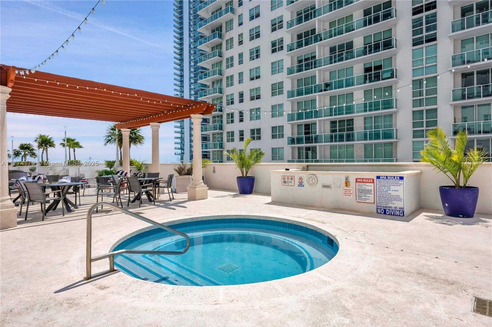 Small Image of 1200 BRICKELL BAY DR #1406, Miami Number 20