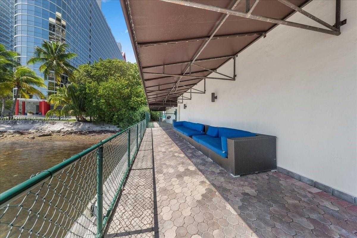 Small Image of 1925 BRICKELL AVE #D610, Miami Number 49