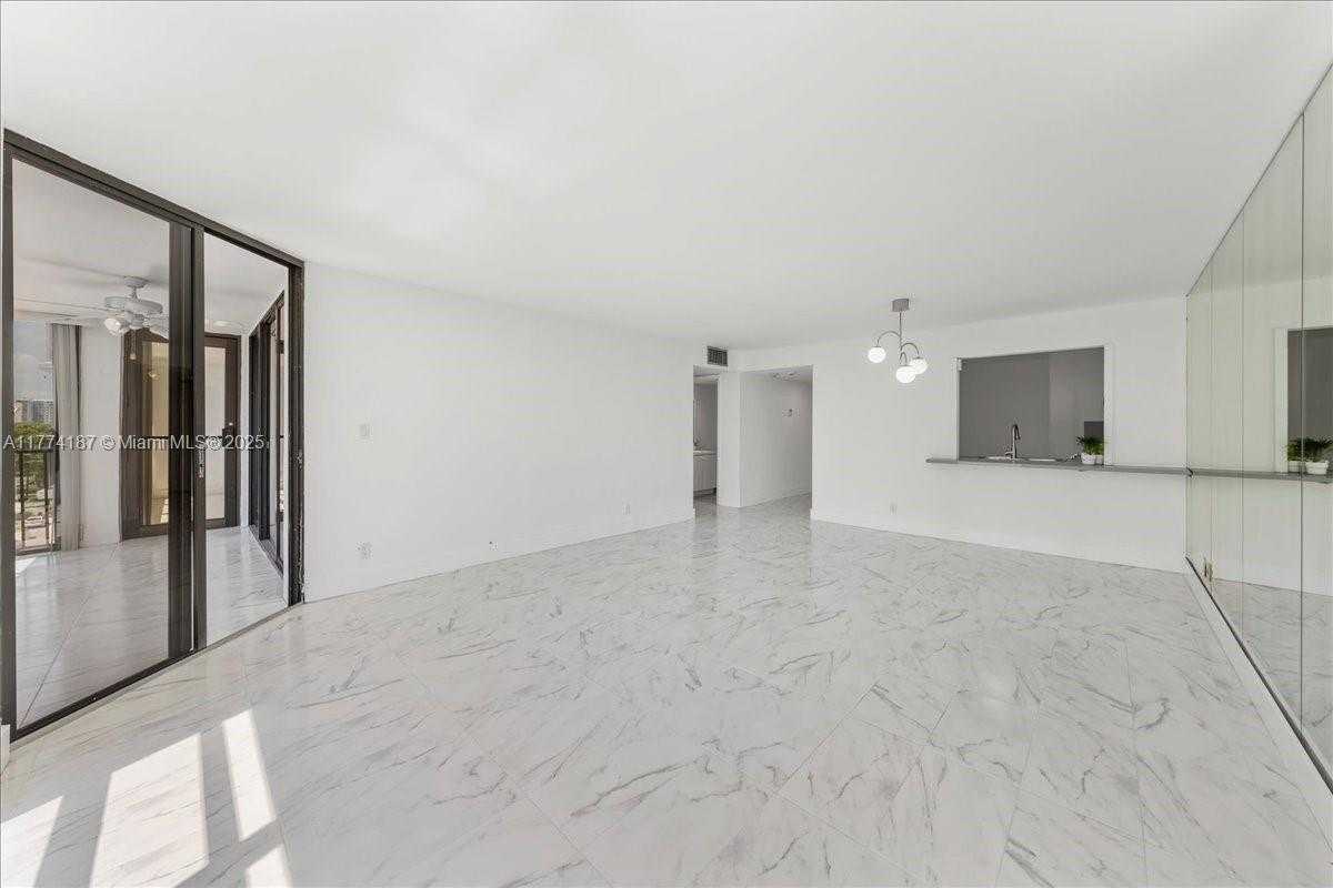 Small Image of 1925 BRICKELL AVE #D610, Miami Number 9