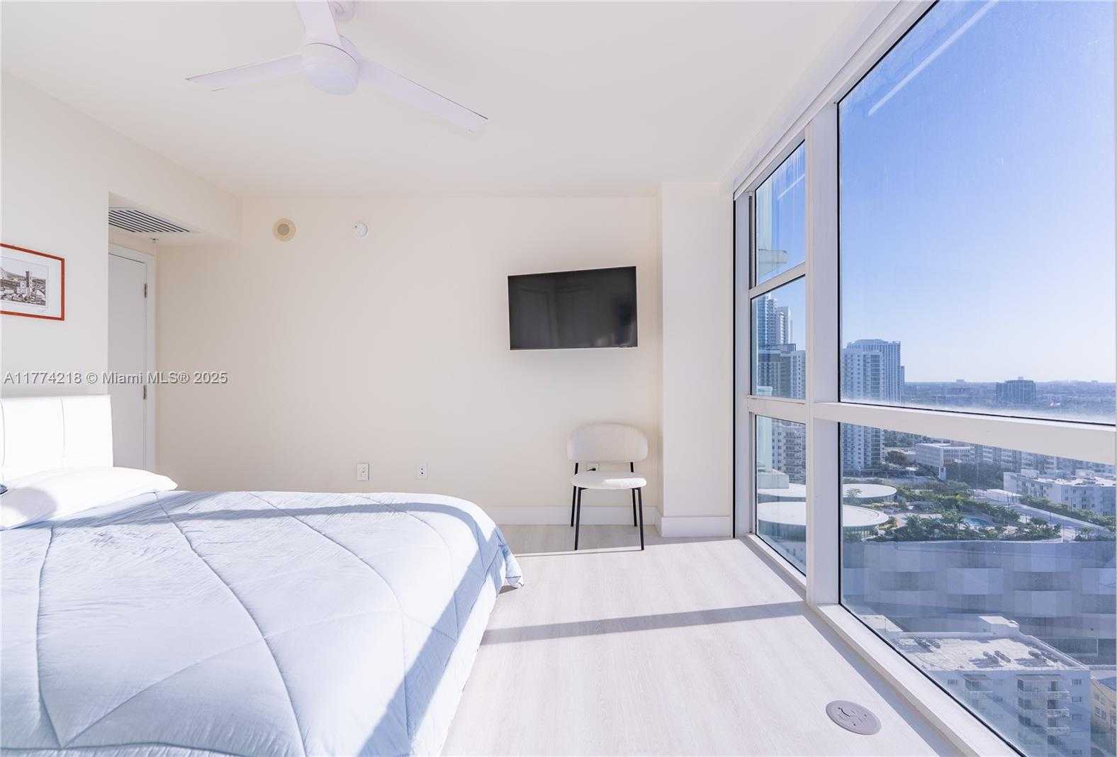Small Image of 665 NORTH EAST 25TH ST #2301, Miami Number 14