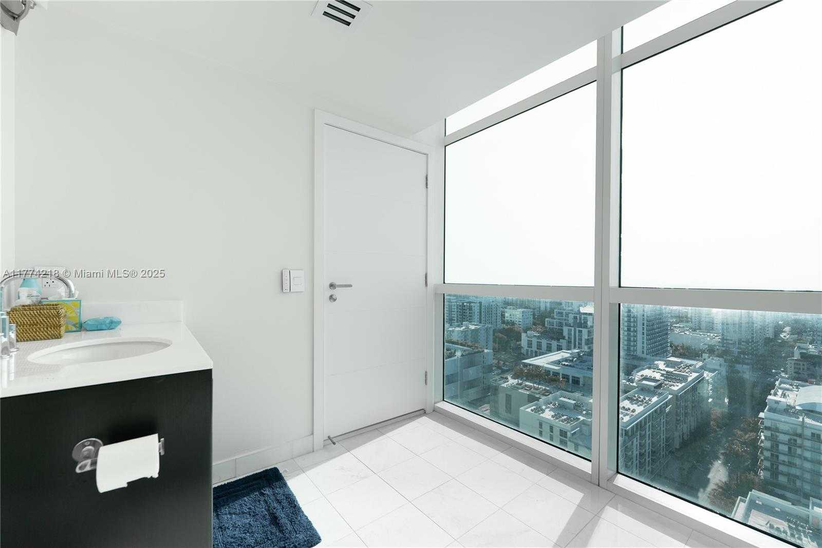 Small Image of 665 NORTH EAST 25TH ST #2301, Miami Number 17