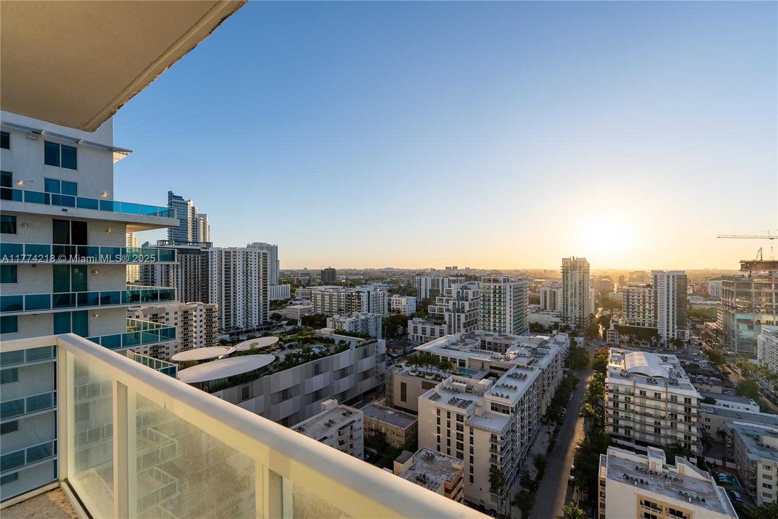 Small Image of 665 NORTH EAST 25TH ST #2301, Miami Number 21