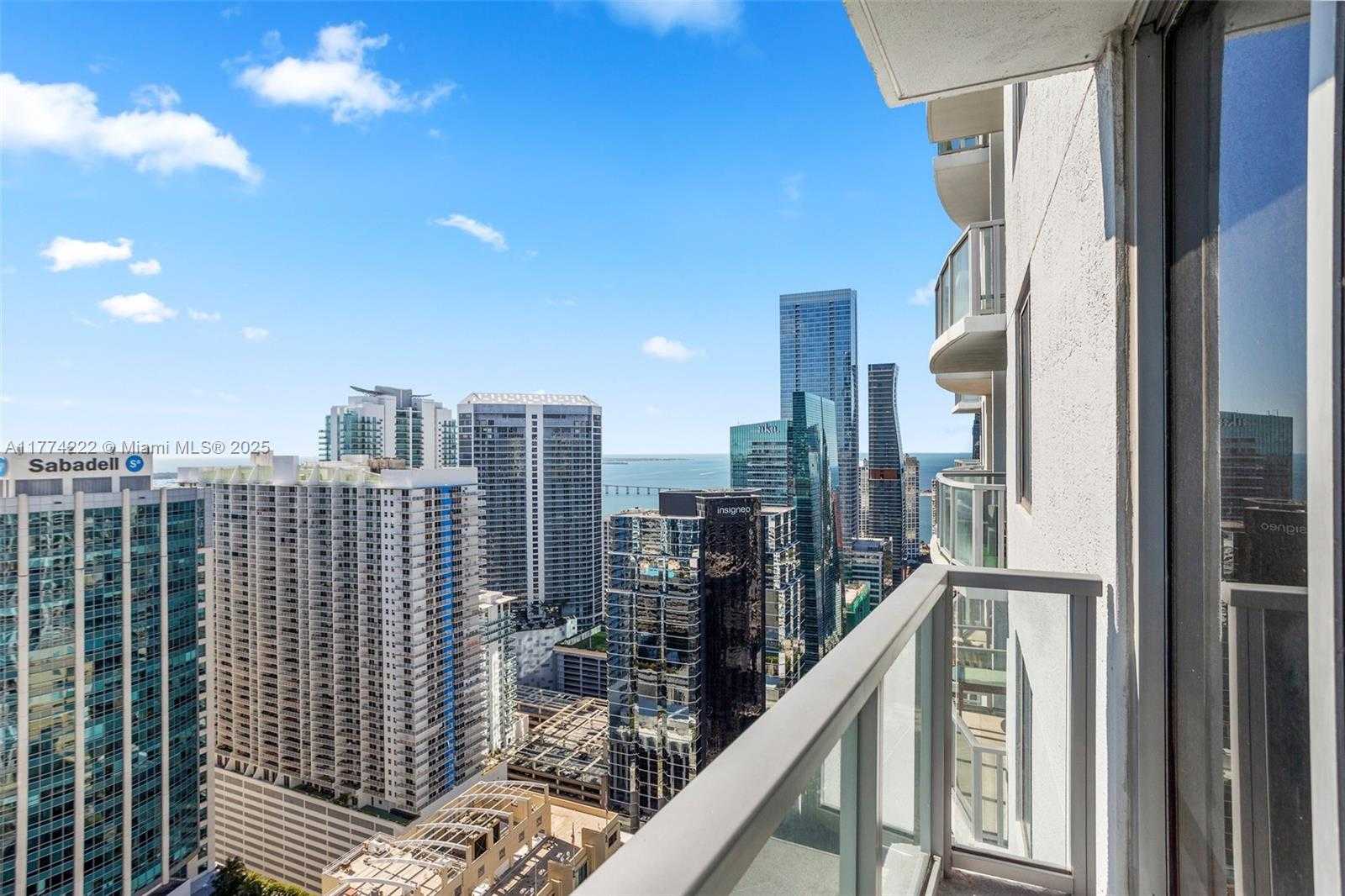 Small Image of 1060 BRICKELL AVE #4001, Miami Number 2