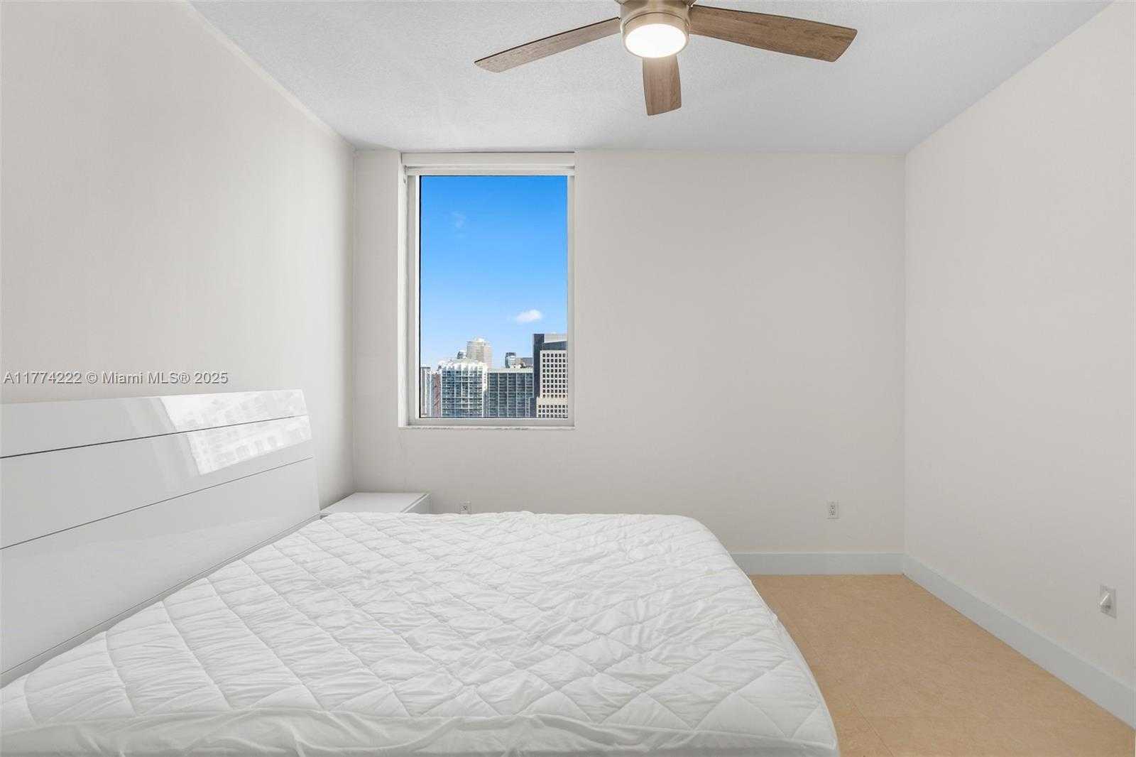 Small Image of 1060 BRICKELL AVE #4001, Miami Number 21