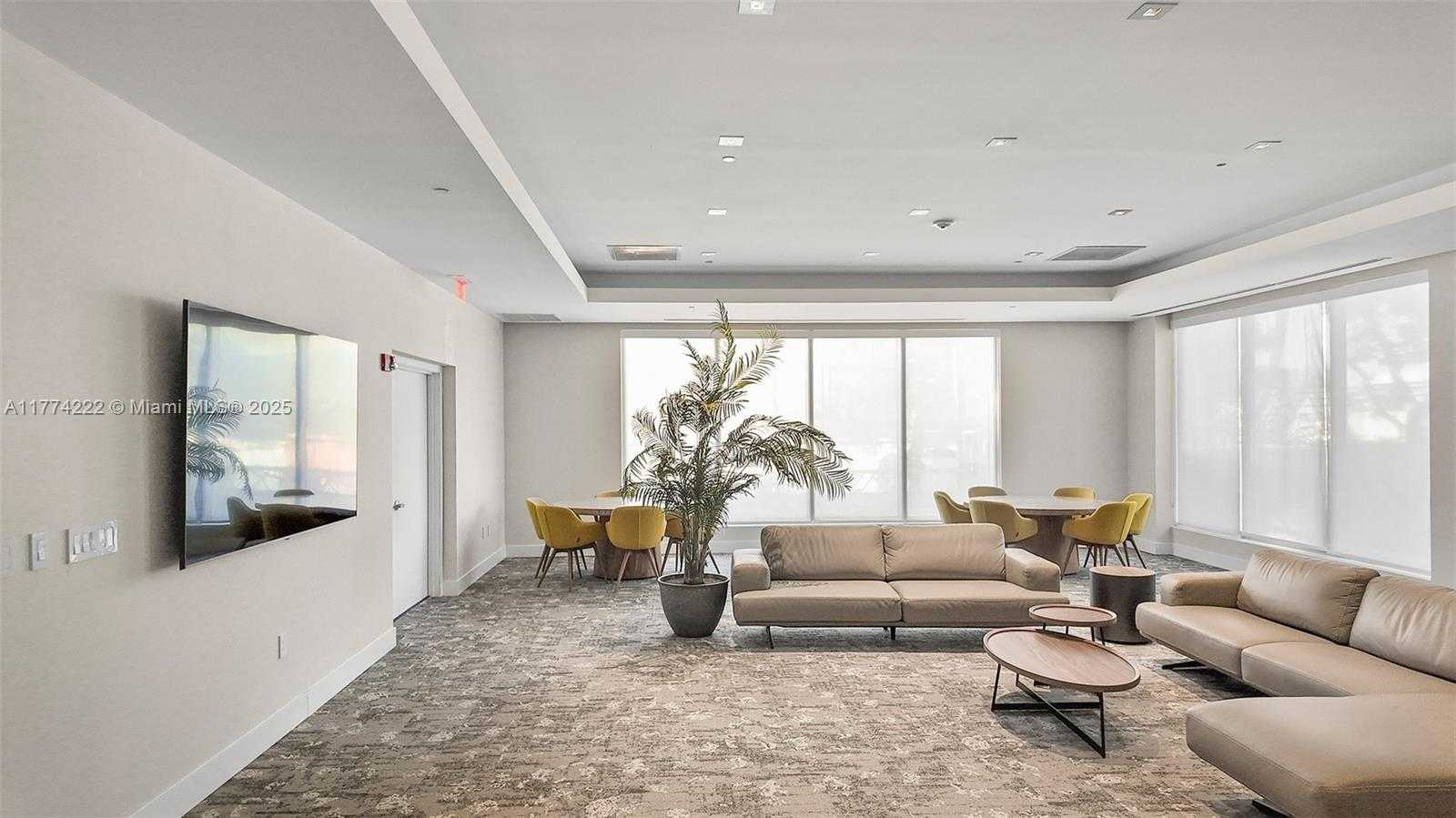 Small Image of 1060 BRICKELL AVE #4001, Miami Number 30
