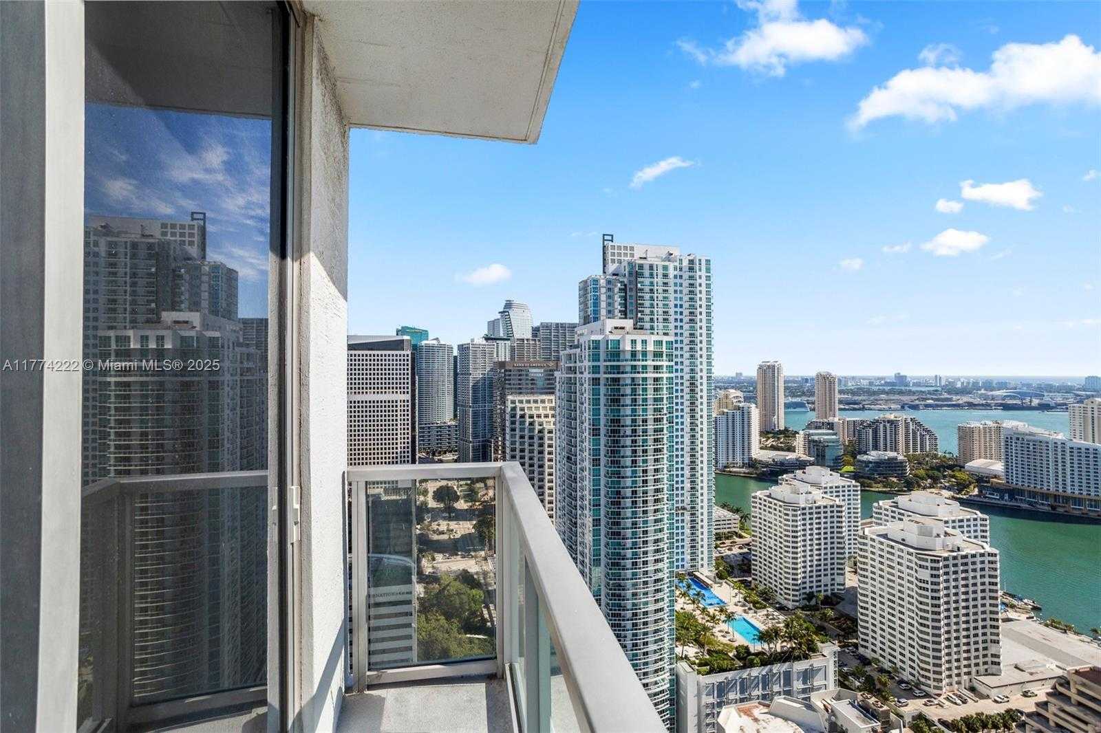 Small Image of 1060 BRICKELL AVE #4001, Miami Number 34