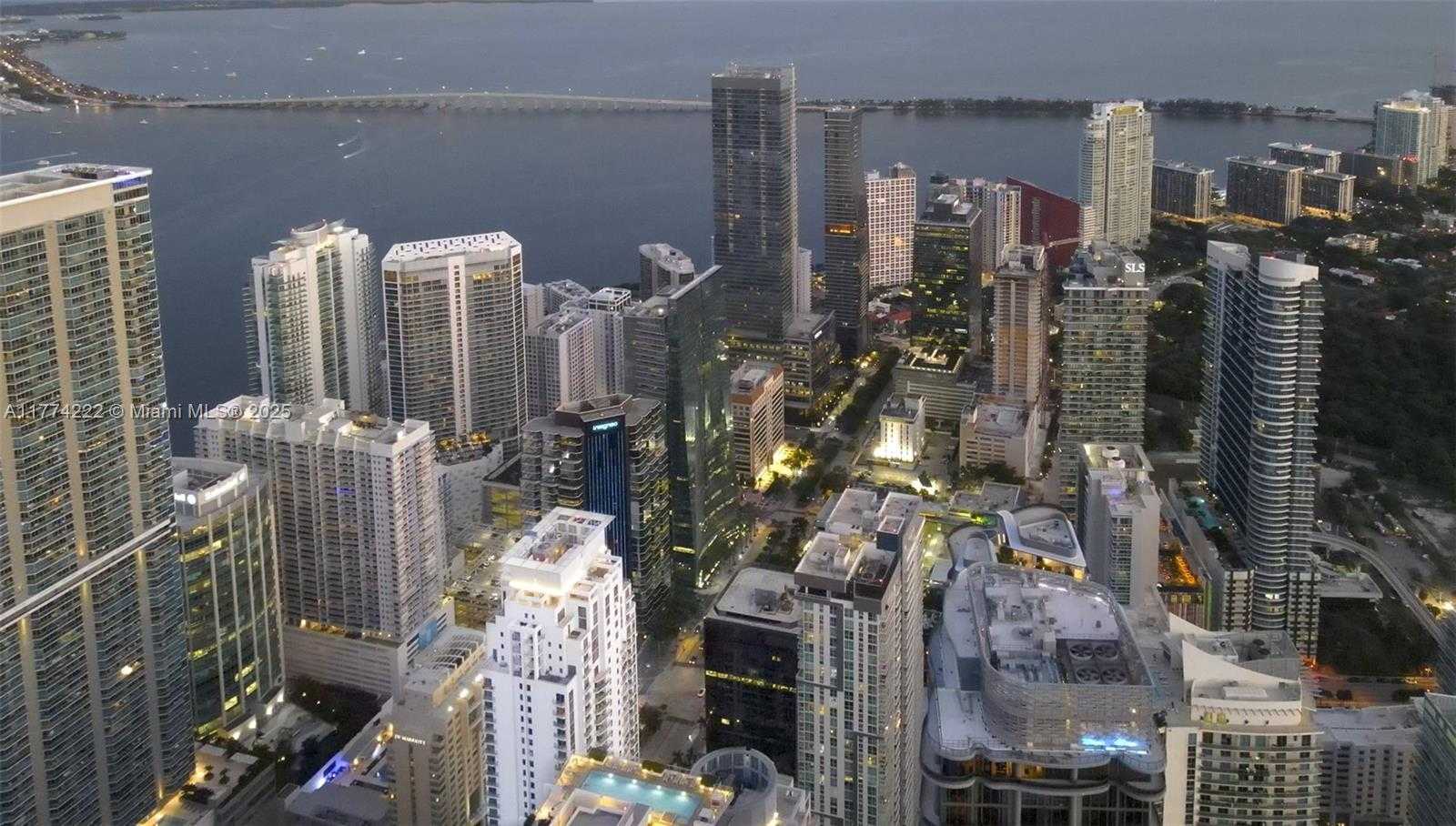 Small Image of 1060 BRICKELL AVE #4001, Miami Number 37