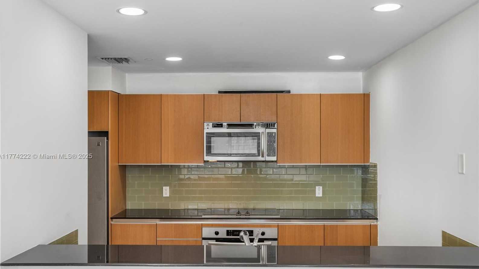 Small Image of 1060 BRICKELL AVE #4001, Miami Number 9