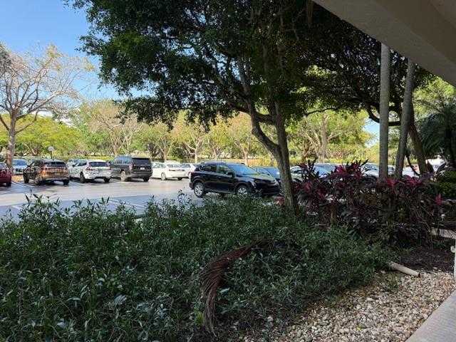 Small Image of 3520 OAKS WAY #107, Pompano Beach Number 32