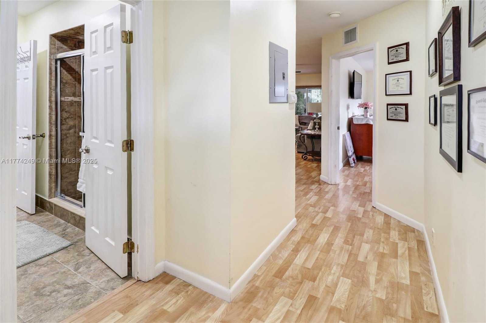 Small Image of 8004 LAGOS DE CAMPO BLVD #C-305, Tamarac Number 2