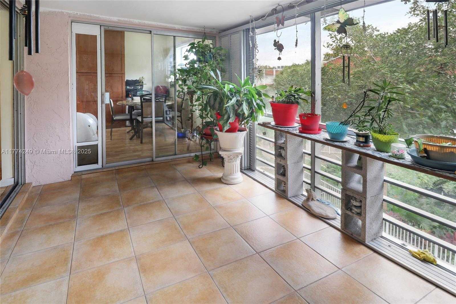 Small Image of 8004 LAGOS DE CAMPO BLVD #C-305, Tamarac Number 24