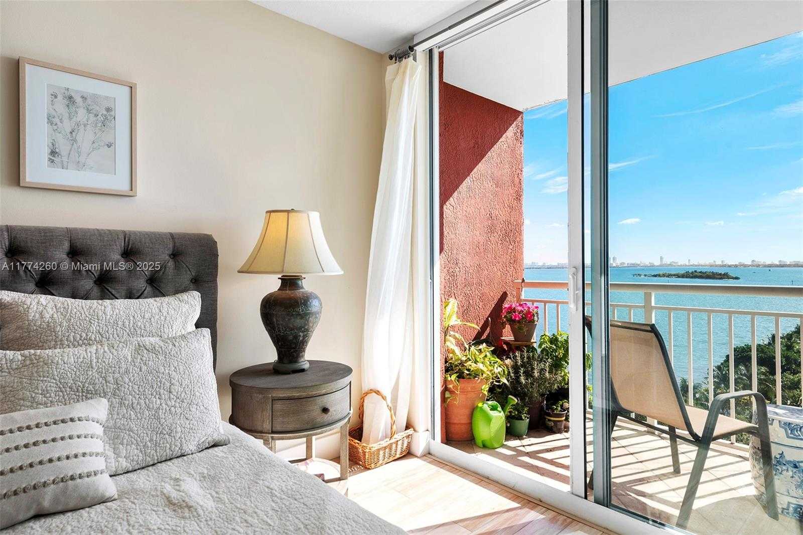 Small Image of 2000 NORTH BAYSHORE DR #910, Miami Number 13