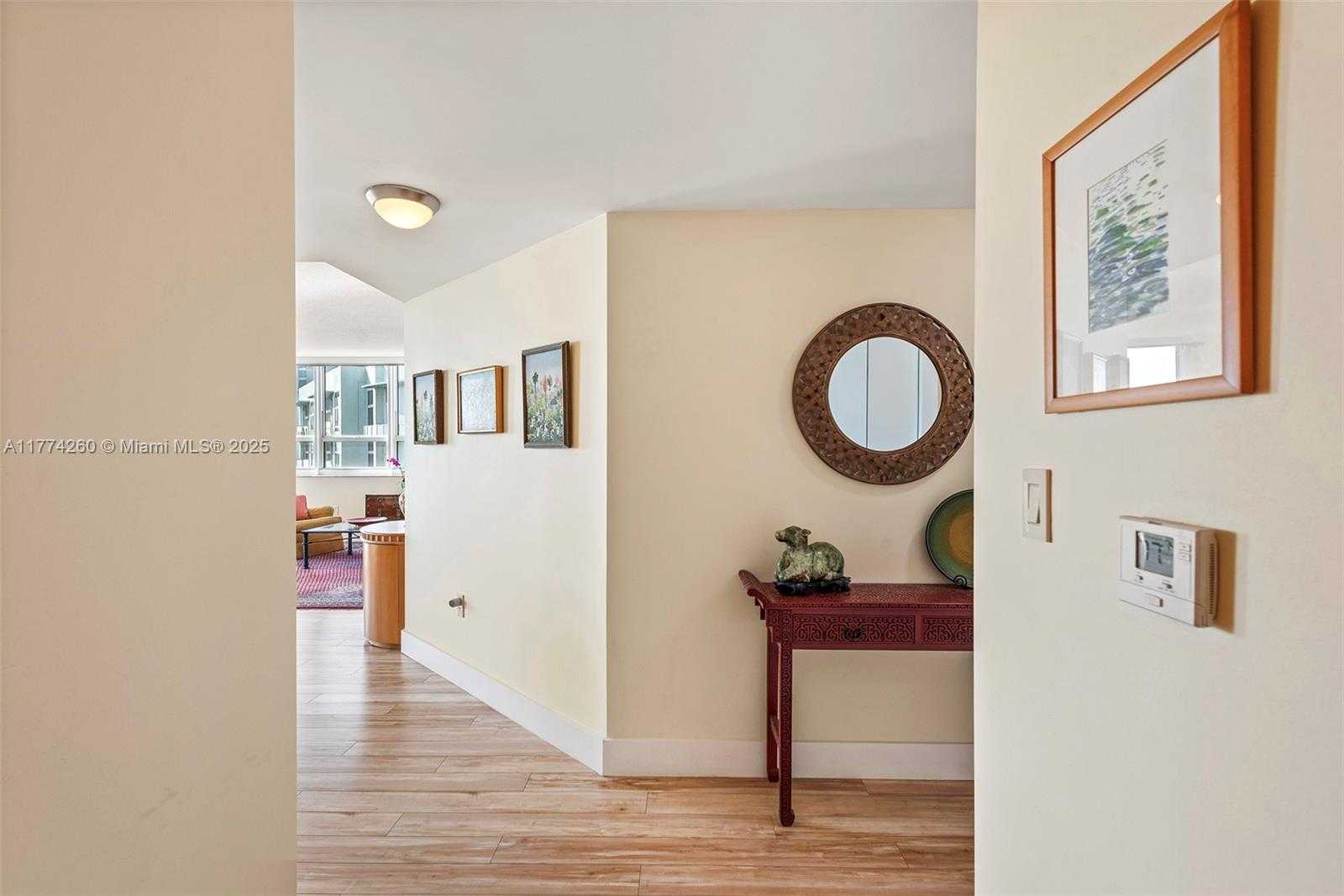 Small Image of 2000 NORTH BAYSHORE DR #910, Miami Number 18