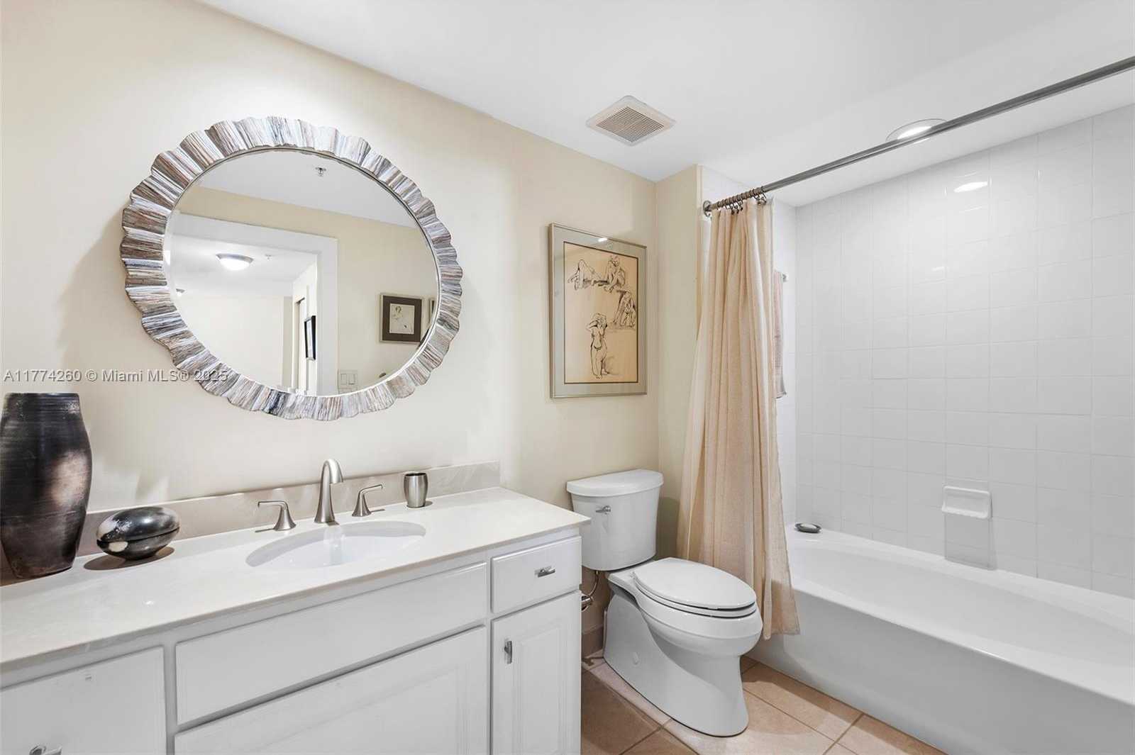 Small Image of 2000 NORTH BAYSHORE DR #910, Miami Number 21