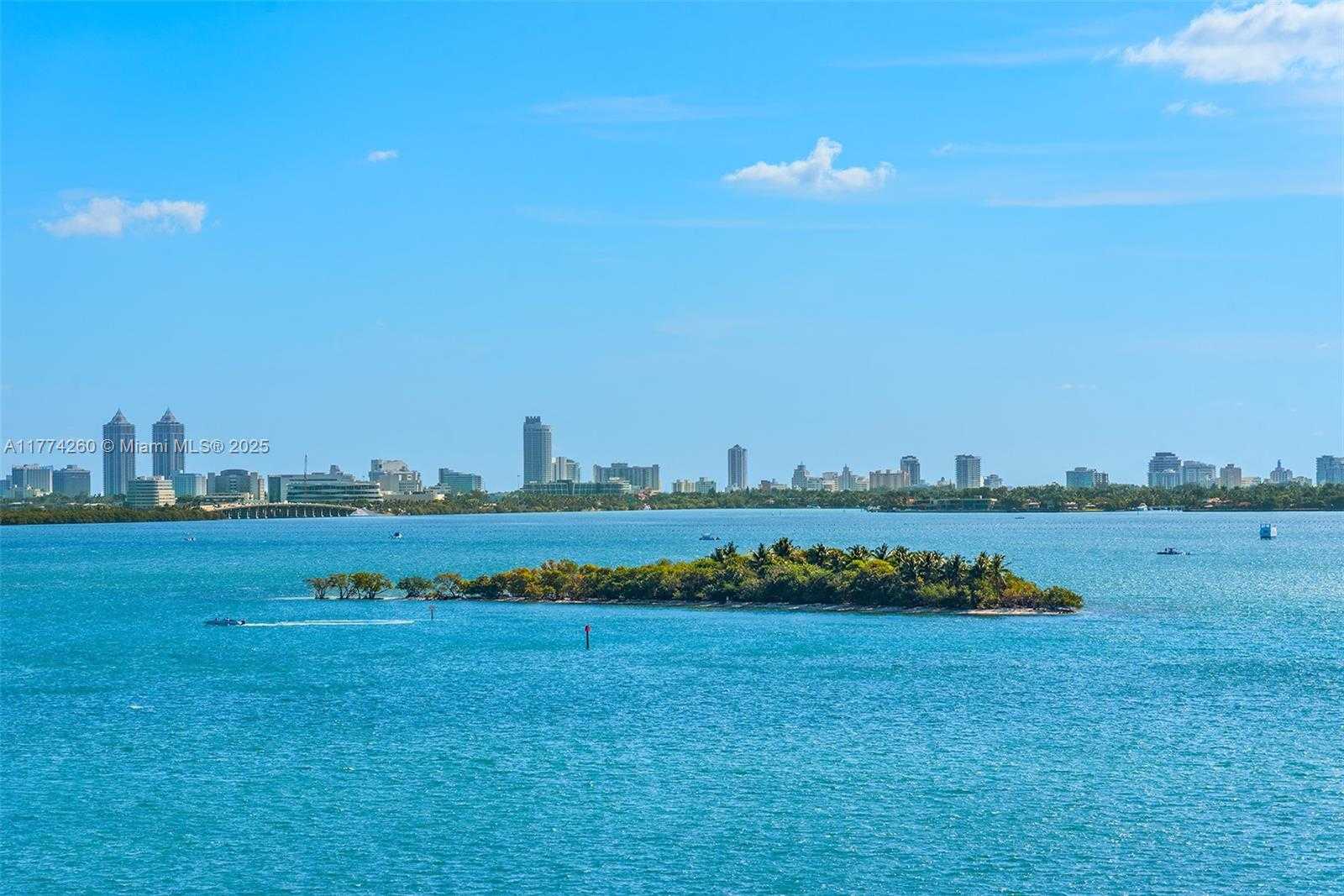 Small Image of 2000 NORTH BAYSHORE DR #910, Miami Number 23