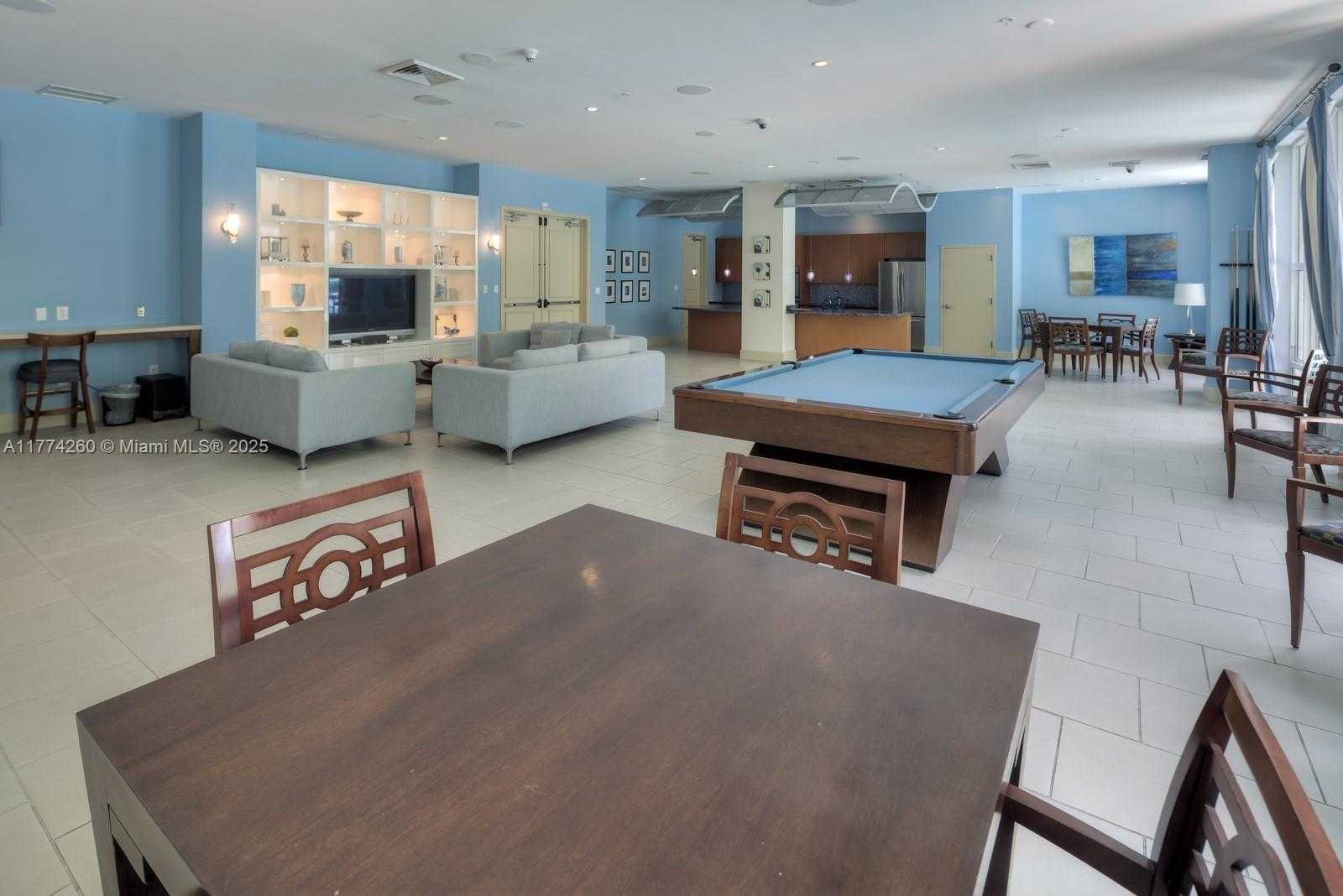 Small Image of 2000 NORTH BAYSHORE DR #910, Miami Number 33