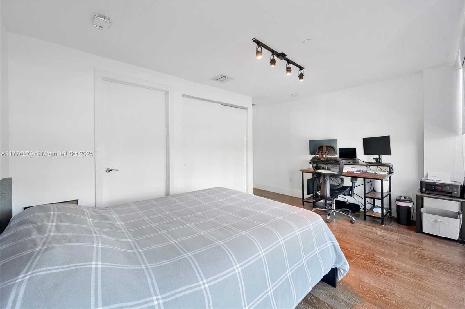 Small Image of 2950 NORTH EAST 188TH ST #525, Aventura Number 19
