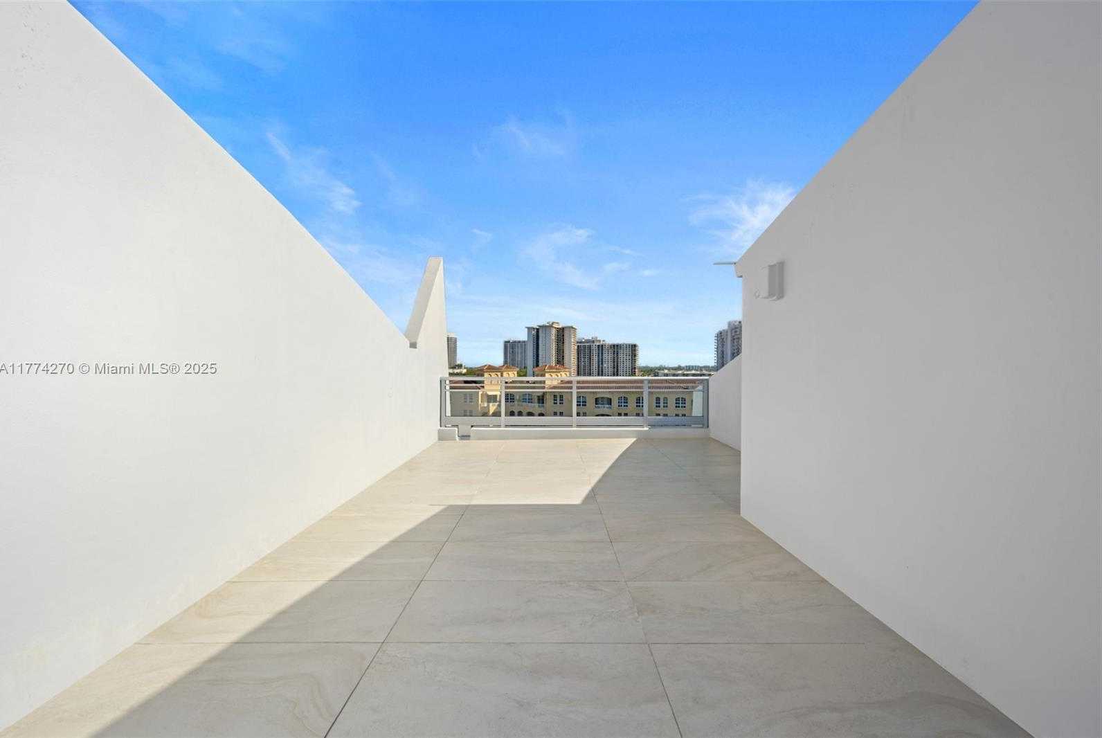 Small Image of 2950 NORTH EAST 188TH ST #525, Aventura Number 23
