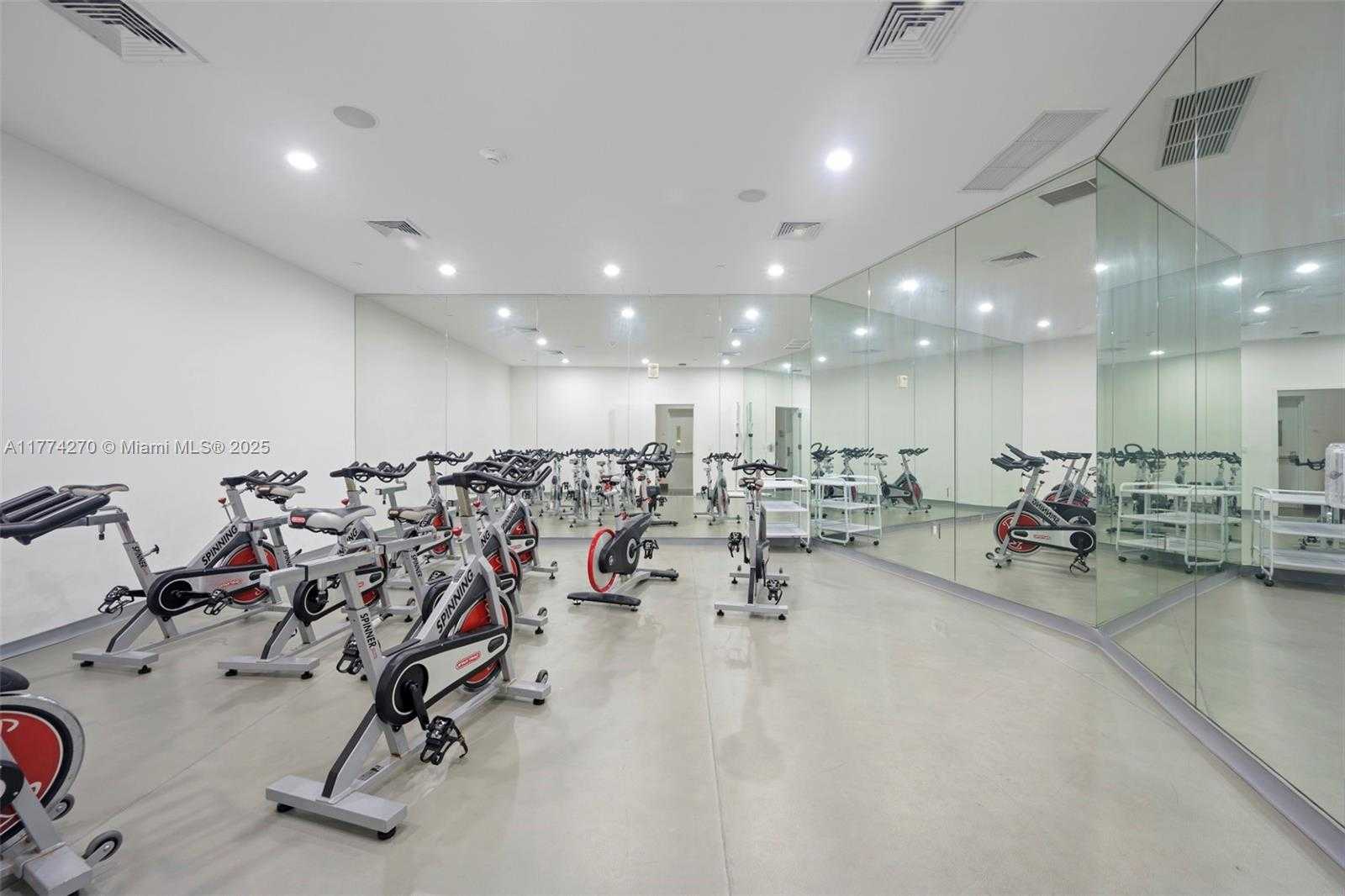 Small Image of 2950 NORTH EAST 188TH ST #525, Aventura Number 35