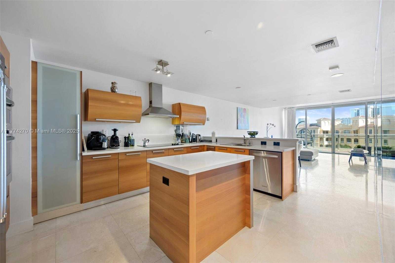 Small Image of 2950 NORTH EAST 188TH ST #525, Aventura Number 5