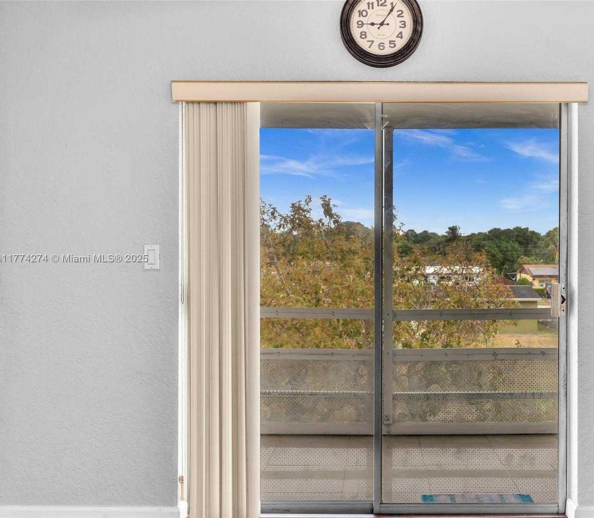 Small Image of 4731 NORTH WEST 10TH CT #316, Plantation Number 34