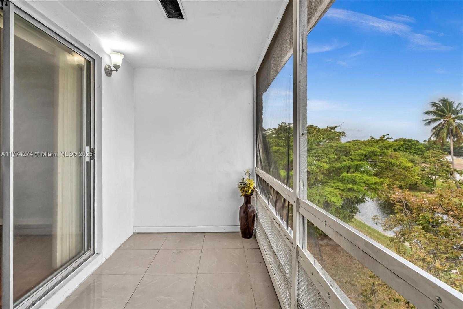 Small Image of 4731 NORTH WEST 10TH CT #316, Plantation Number 37