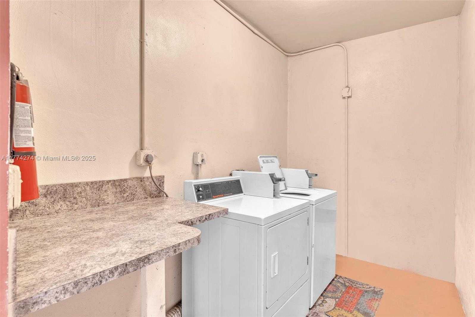 Small Image of 4731 NORTH WEST 10TH CT #316, Plantation Number 45