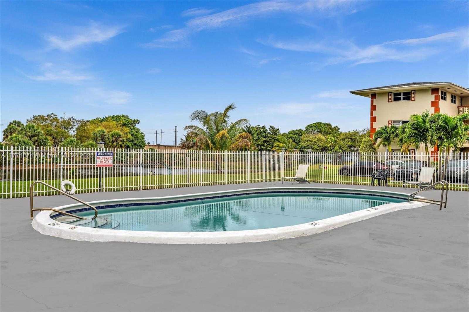 Small Image of 4731 NORTH WEST 10TH CT #316, Plantation Number 46