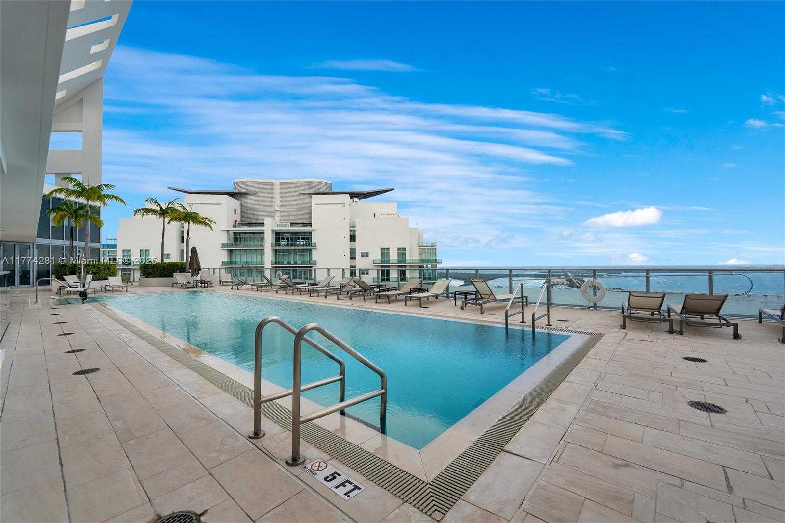 Small Image of 1300 BRICKELL BAY DR #601, Miami Number 10