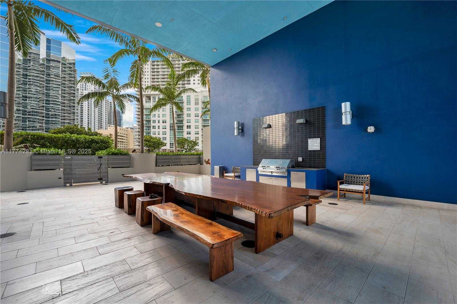 Small Image of 1300 BRICKELL BAY DR #601, Miami Number 16