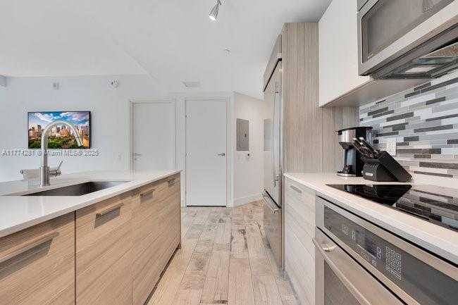 Small Image of 1300 BRICKELL BAY DR #601, Miami Number 28