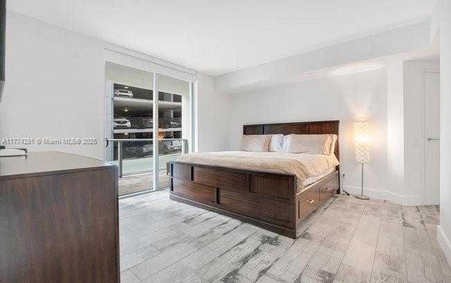 Small Image of 1300 BRICKELL BAY DR #601, Miami Number 32
