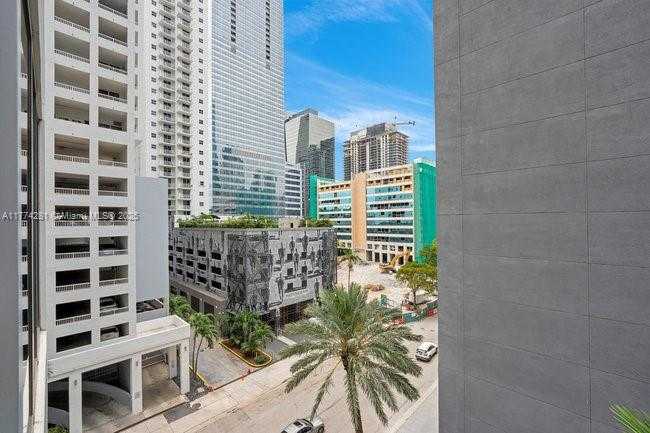 Small Image of 1300 BRICKELL BAY DR #601, Miami Number 39