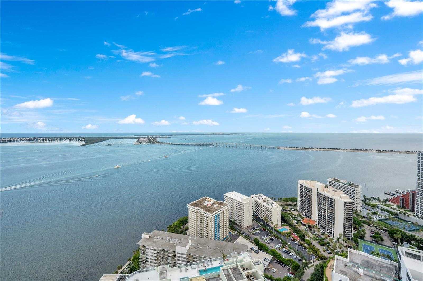 Small Image of 1300 BRICKELL BAY DR #601, Miami Number 6