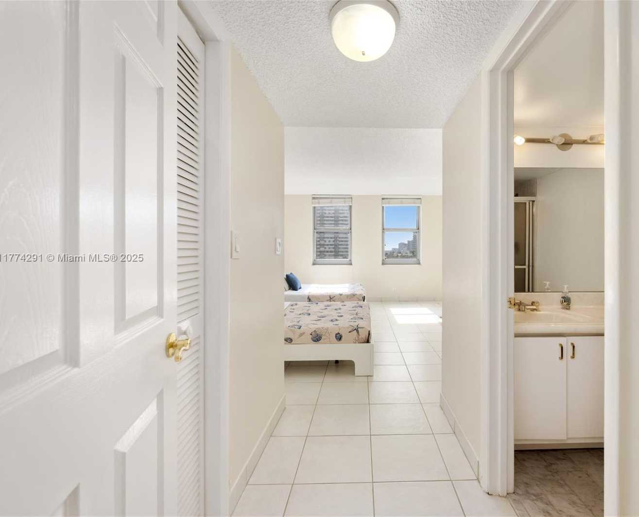 Small Image of 1920 SOUTH OCEAN DR #7A, Hallandale Beach Number 22