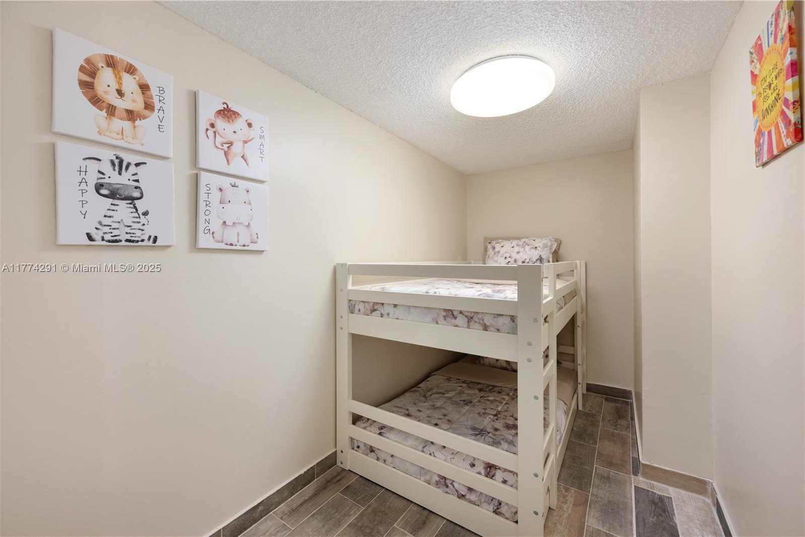 Small Image of 1920 SOUTH OCEAN DR #7A, Hallandale Beach Number 27