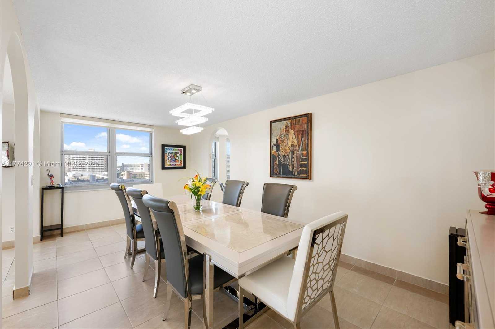 Small Image of 1920 SOUTH OCEAN DR #7A, Hallandale Beach Number 4